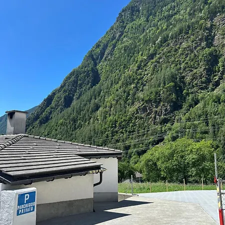 Solluna Lägenhet Brusio